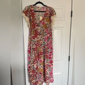 Thornburg Lace Maxi Dress